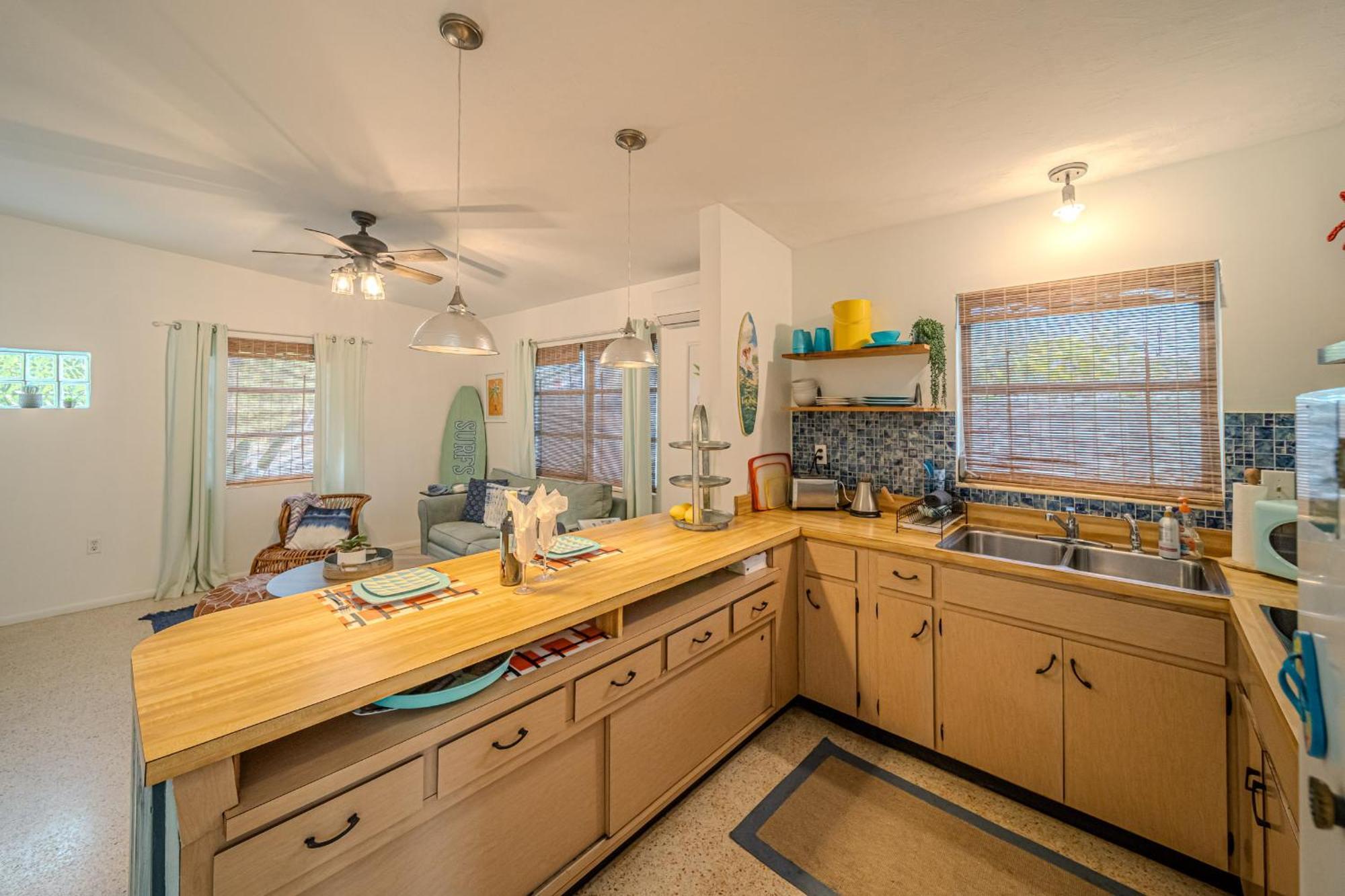 Fantastic Island House 1 Mile To The Beach With Heated Pool Sarasota Esterno foto